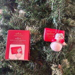 2020 Hallmark Keepsake Warm and Cozy Snowman Ornament
